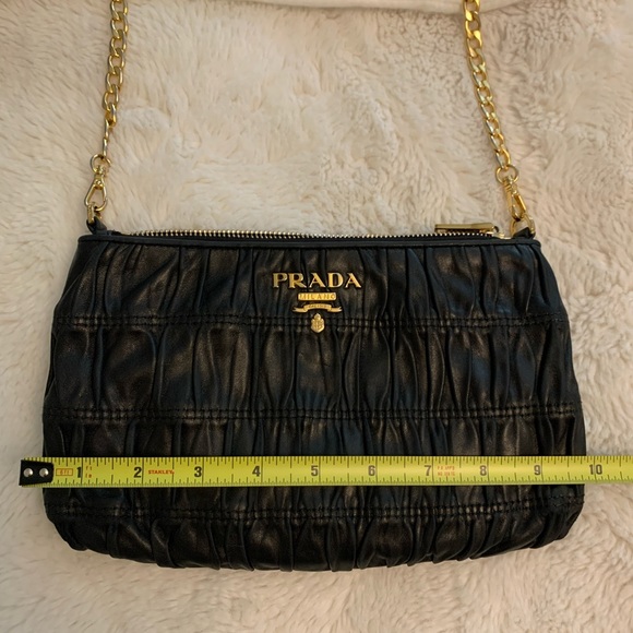 💯 Authentic Prada Nappa Gaufre crossbody purse - Picture 7 of 16
